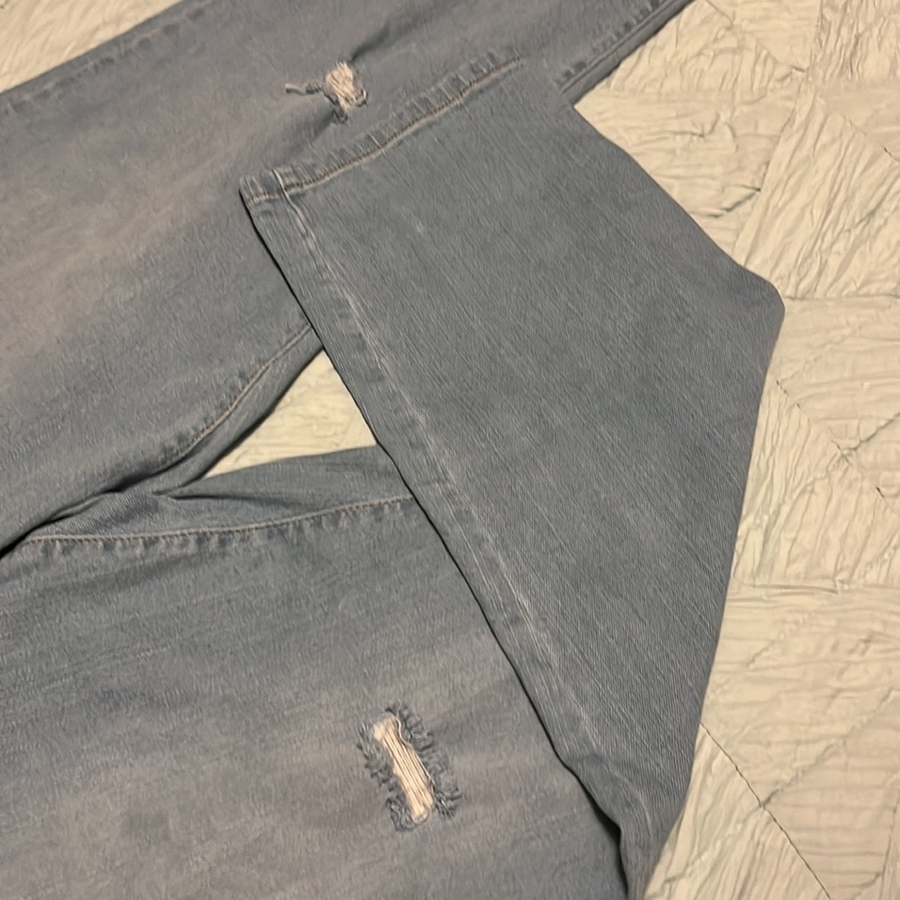Light Wash Straight Leg Jeans w/ Destruction - Picture 3 of 9